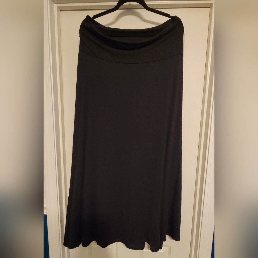 Lularoe maxi black shirt